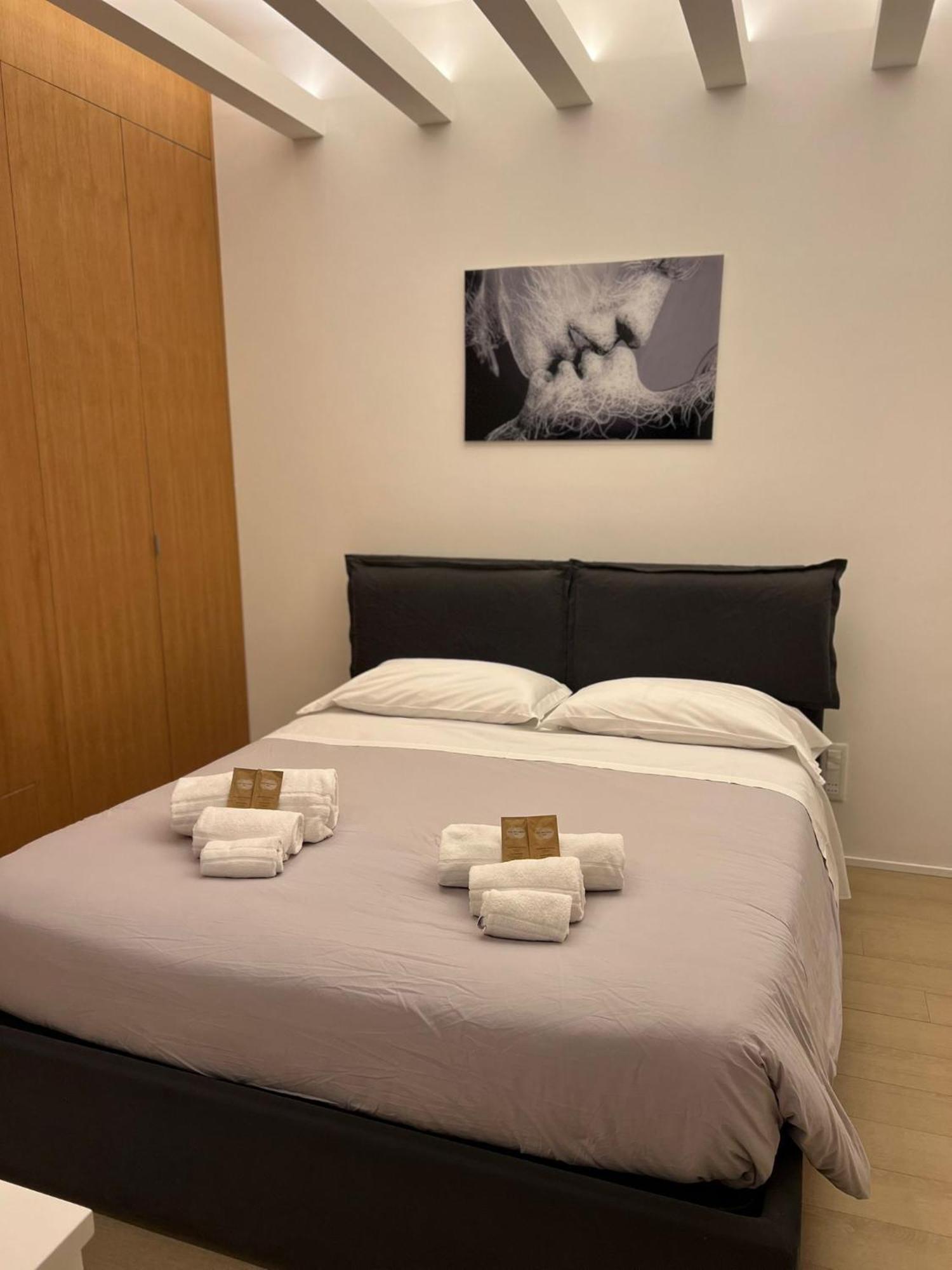 Lux Apartment In Historical Center Of باليرمو المظهر الخارجي الصورة